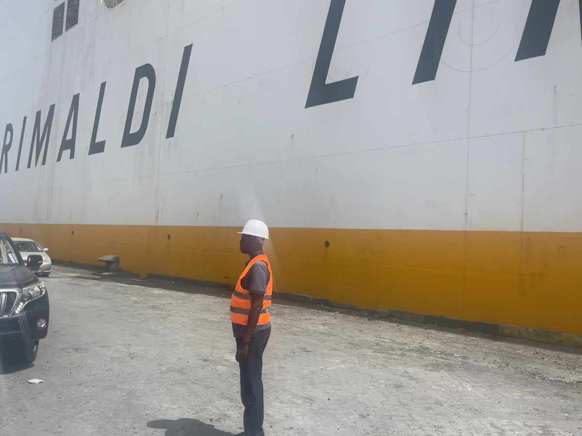 Agent TRANSCORIM au port